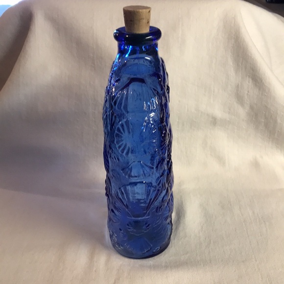 Cobalt Blue Bottle with Sea Shell Design by Libbey Made in Canada - Picture 4 of 10